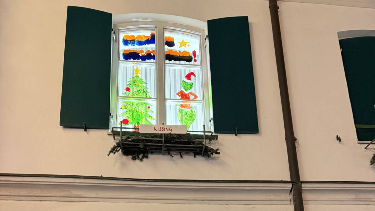 Bild Rathaus-Adventskalender in Aichach